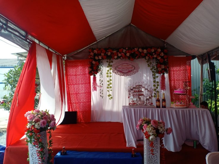 Đặt tiệc cưới tại nhà Bình Chuẩn Thuận An